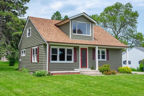 Photo of 202 E Whitefish Rd, Port Washington, WI 53074 (MLS # 1878234)