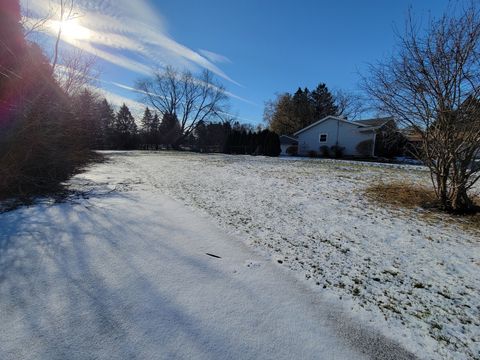 Photo of 4013 W Parkland Ave, Brown Deer, WI 53209 (MLS # 1780037)