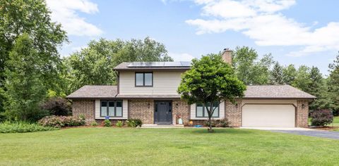 1325 Sunny Dale Ct, Hubertus, WI 53033 - #: 1883984