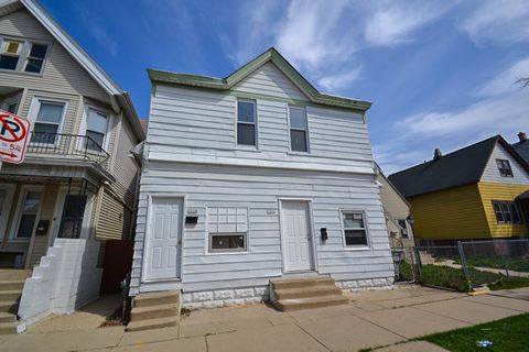 Photo of 3312 W Scott St, Milwaukee, WI 53215 (MLS # 1832602)