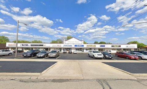 Photo of 5306 S 27th St, Milwaukee, WI 53221 (MLS # 1817325)