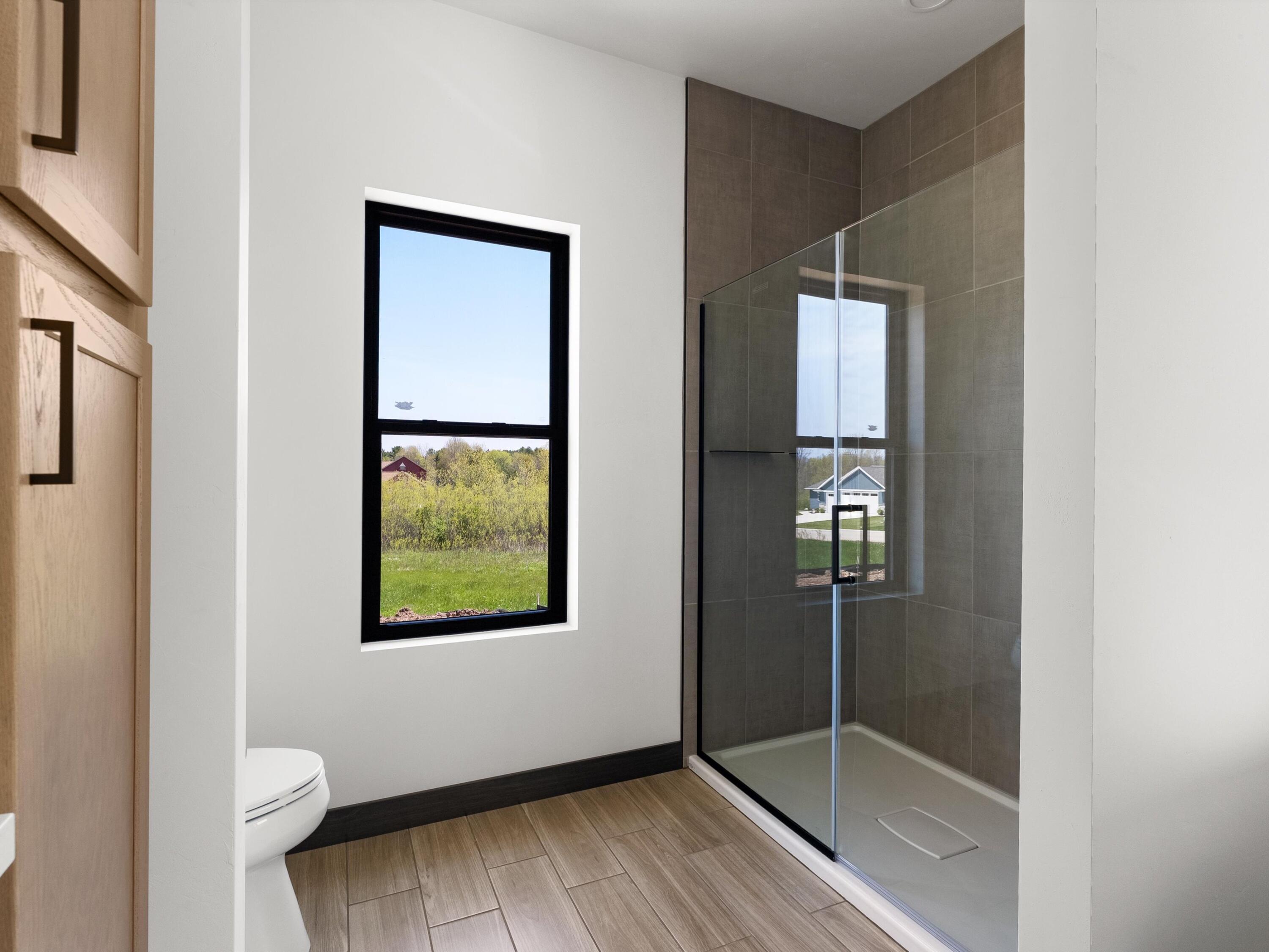 Two Rivers, Wisconsin 54241, United States, 3 Bedrooms Bedrooms, ,2 BathroomsBathrooms,Residential,Pending,44279