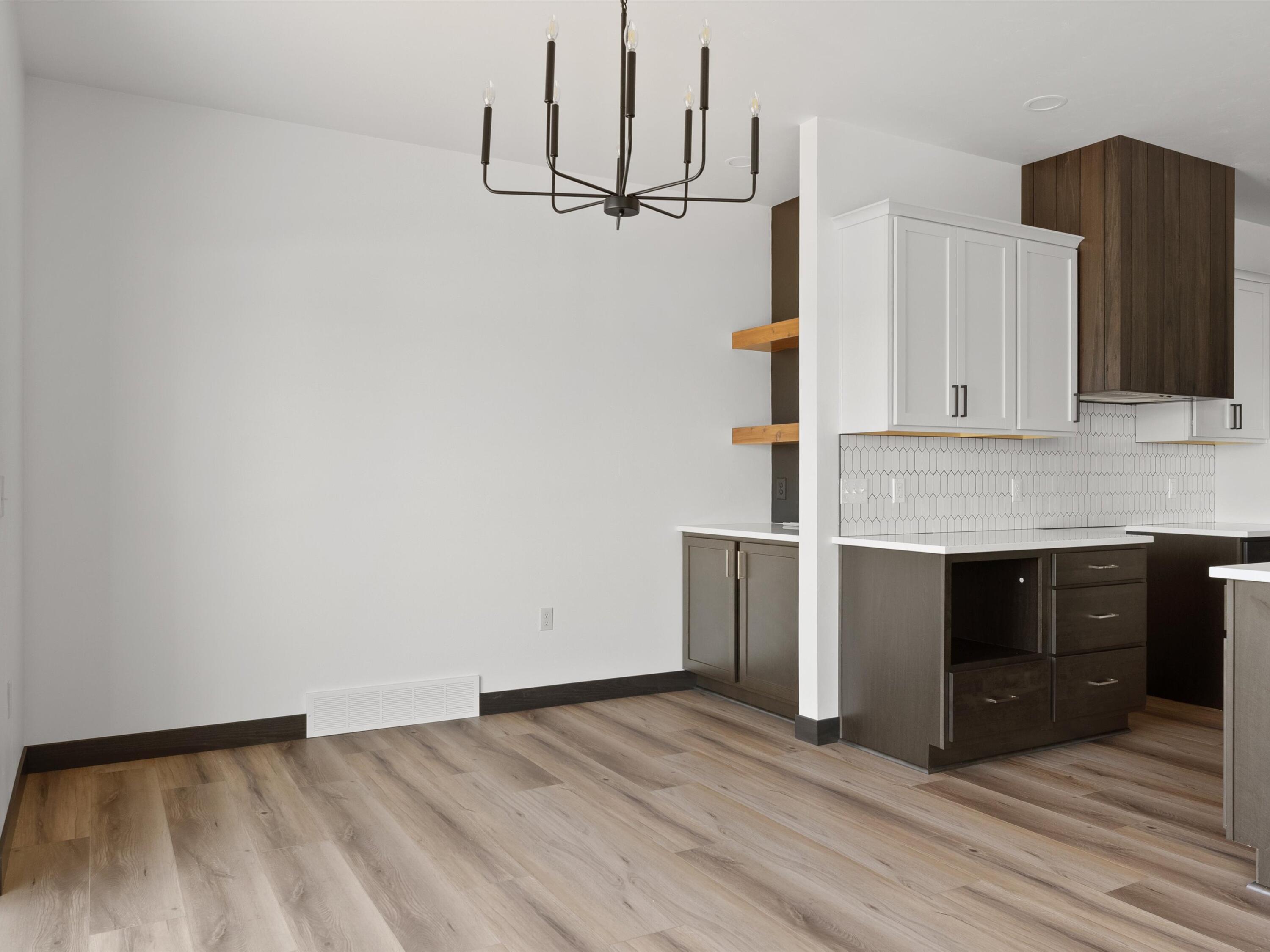 Two Rivers, Wisconsin 54241, United States, 3 Bedrooms Bedrooms, ,2 BathroomsBathrooms,Residential,Pending,44279