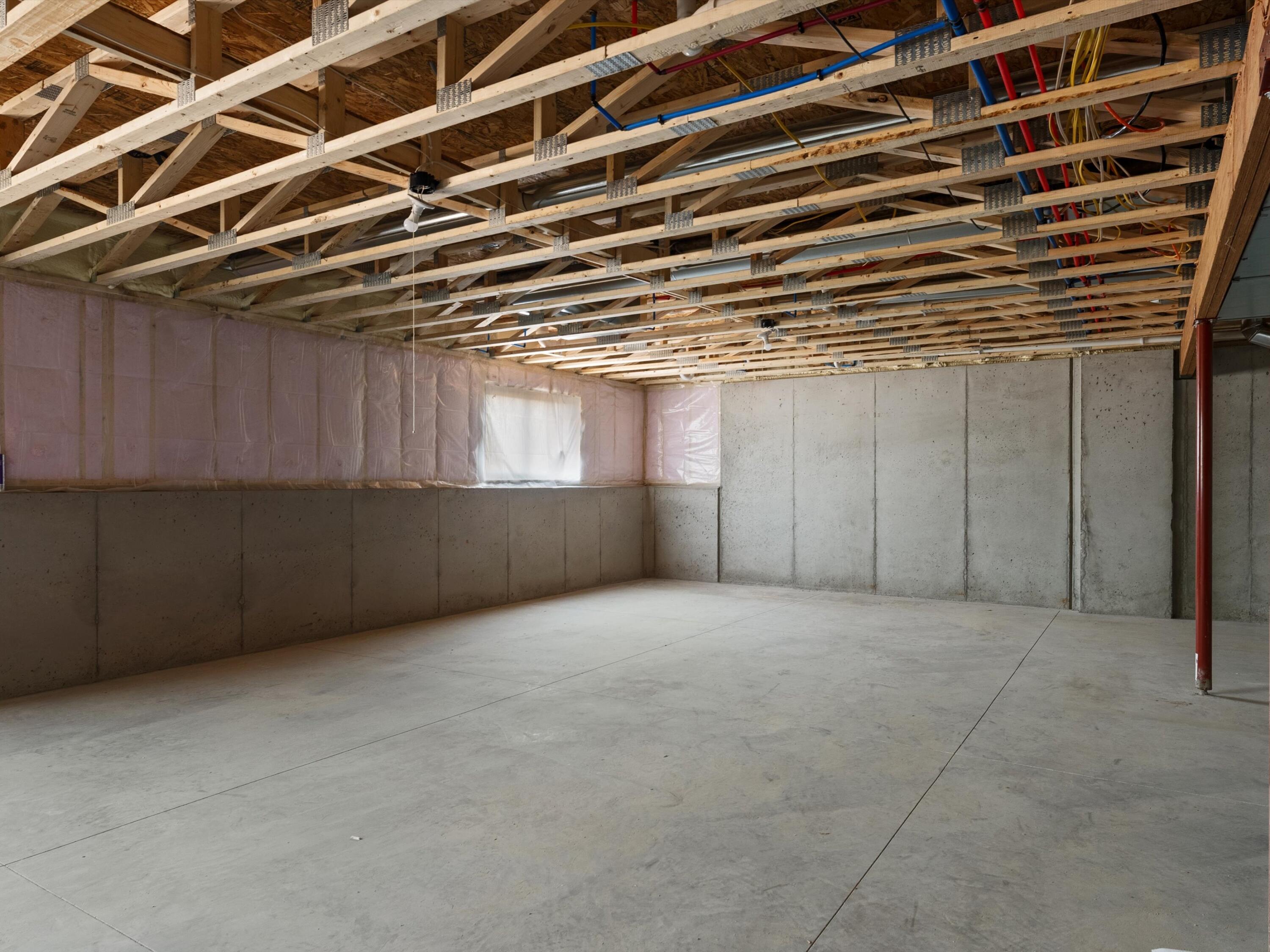 Two Rivers, Wisconsin 54241, United States, 3 Bedrooms Bedrooms, ,2 BathroomsBathrooms,Residential,Pending,44279