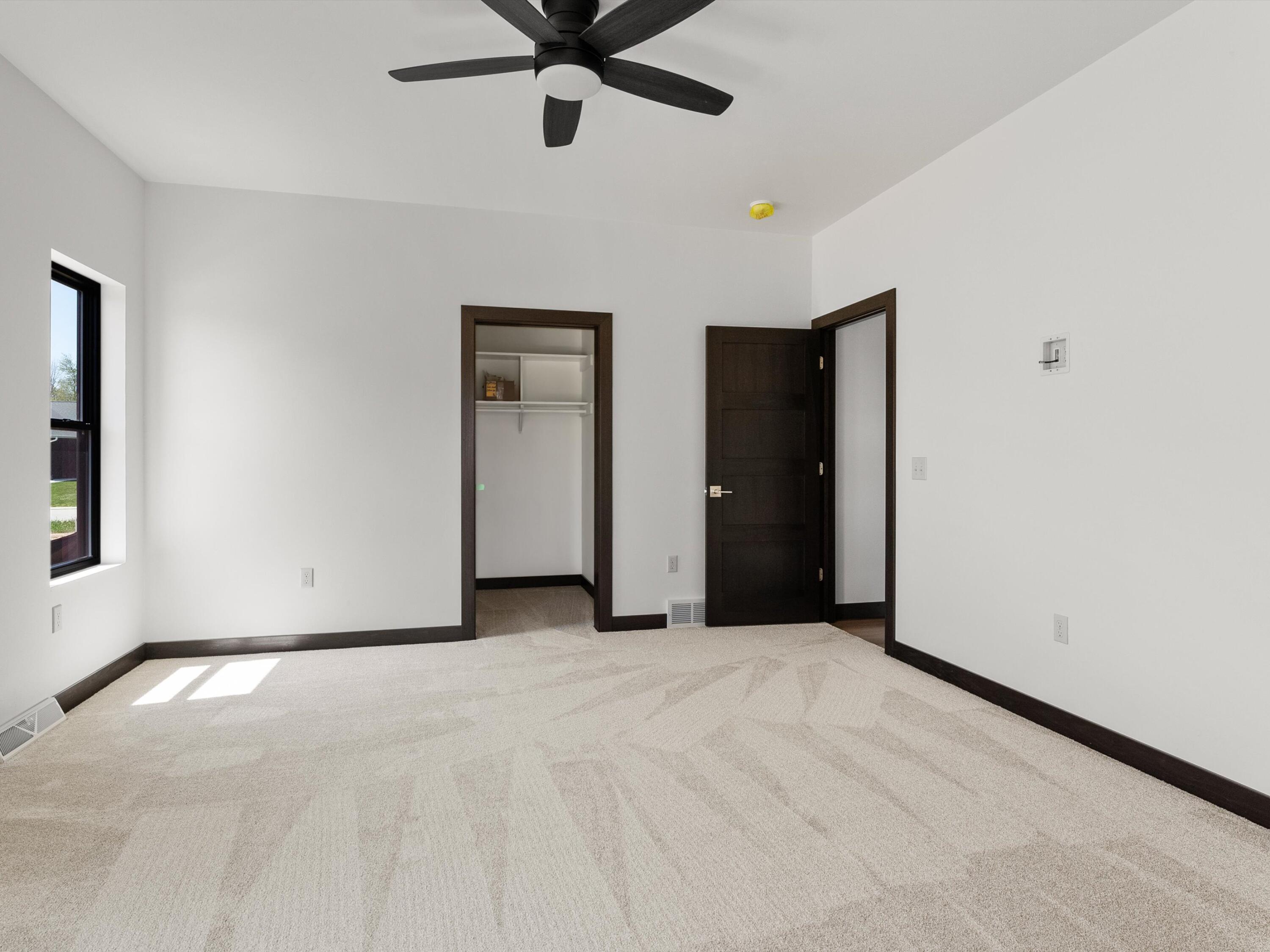 Two Rivers, Wisconsin 54241, United States, 3 Bedrooms Bedrooms, ,2 BathroomsBathrooms,Residential,Pending,44279