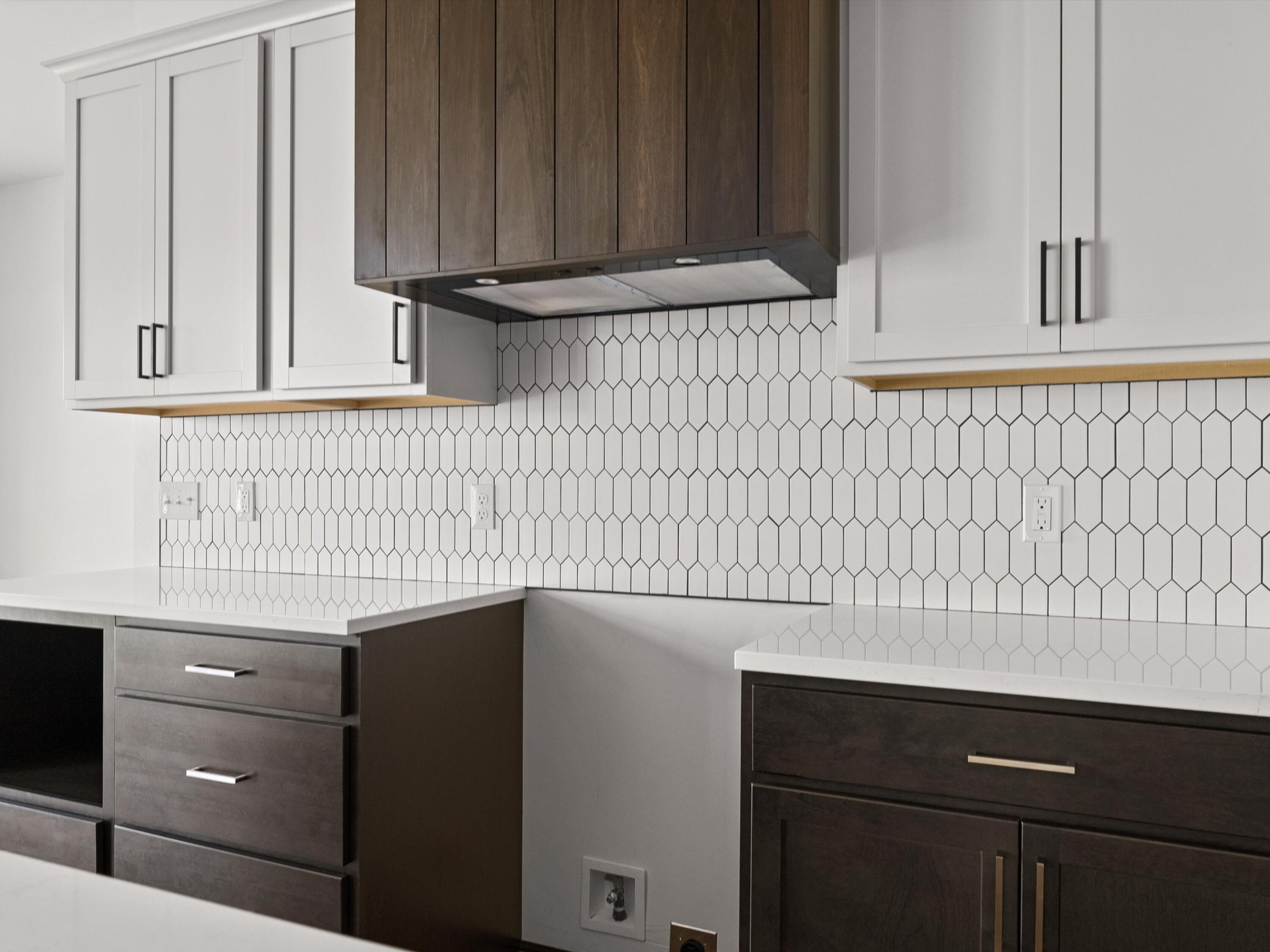 Two Rivers, Wisconsin 54241, United States, 3 Bedrooms Bedrooms, ,2 BathroomsBathrooms,Residential,Pending,44279