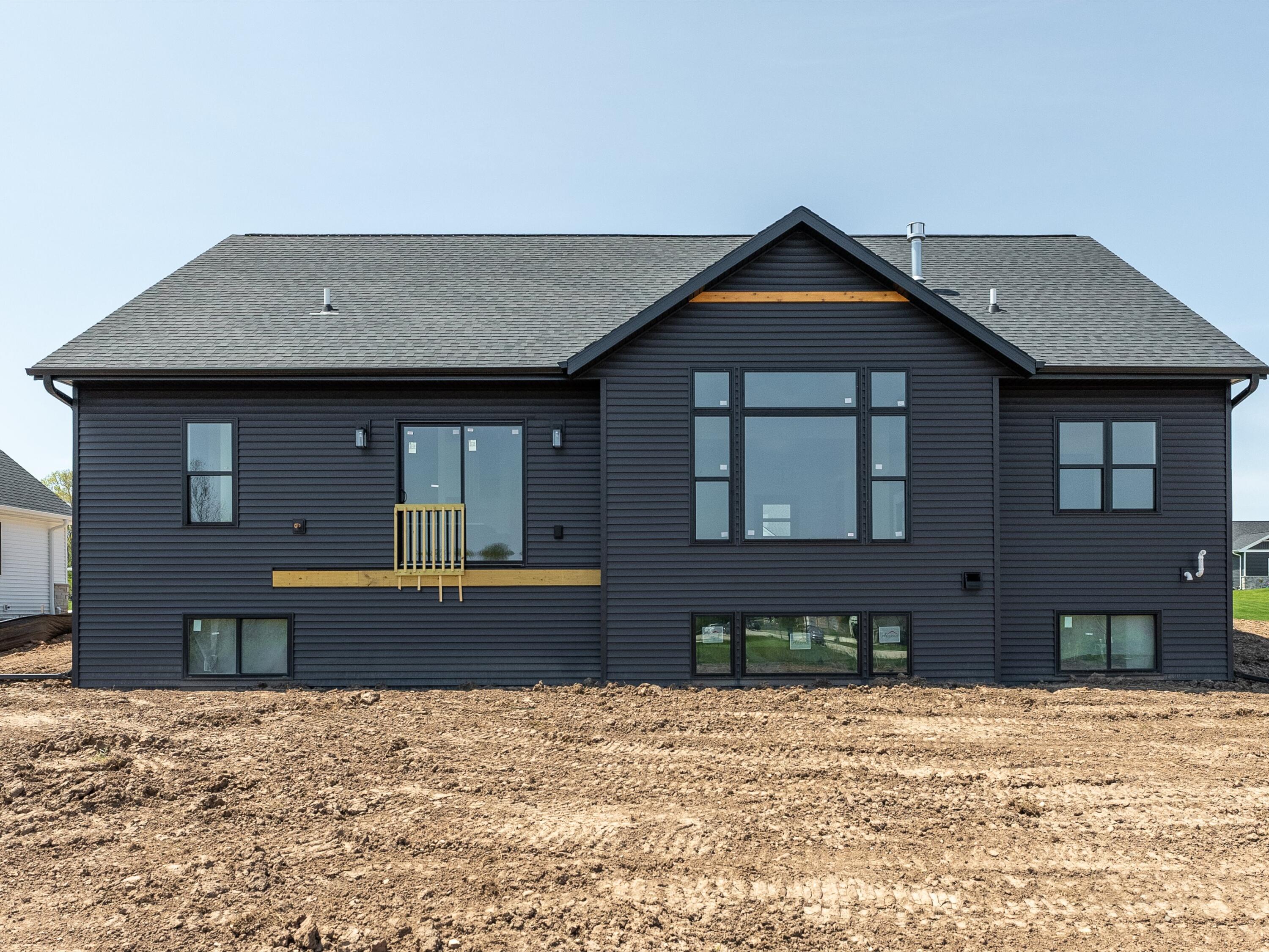 Two Rivers, Wisconsin 54241, United States, 3 Bedrooms Bedrooms, ,2 BathroomsBathrooms,Residential,Pending,44279