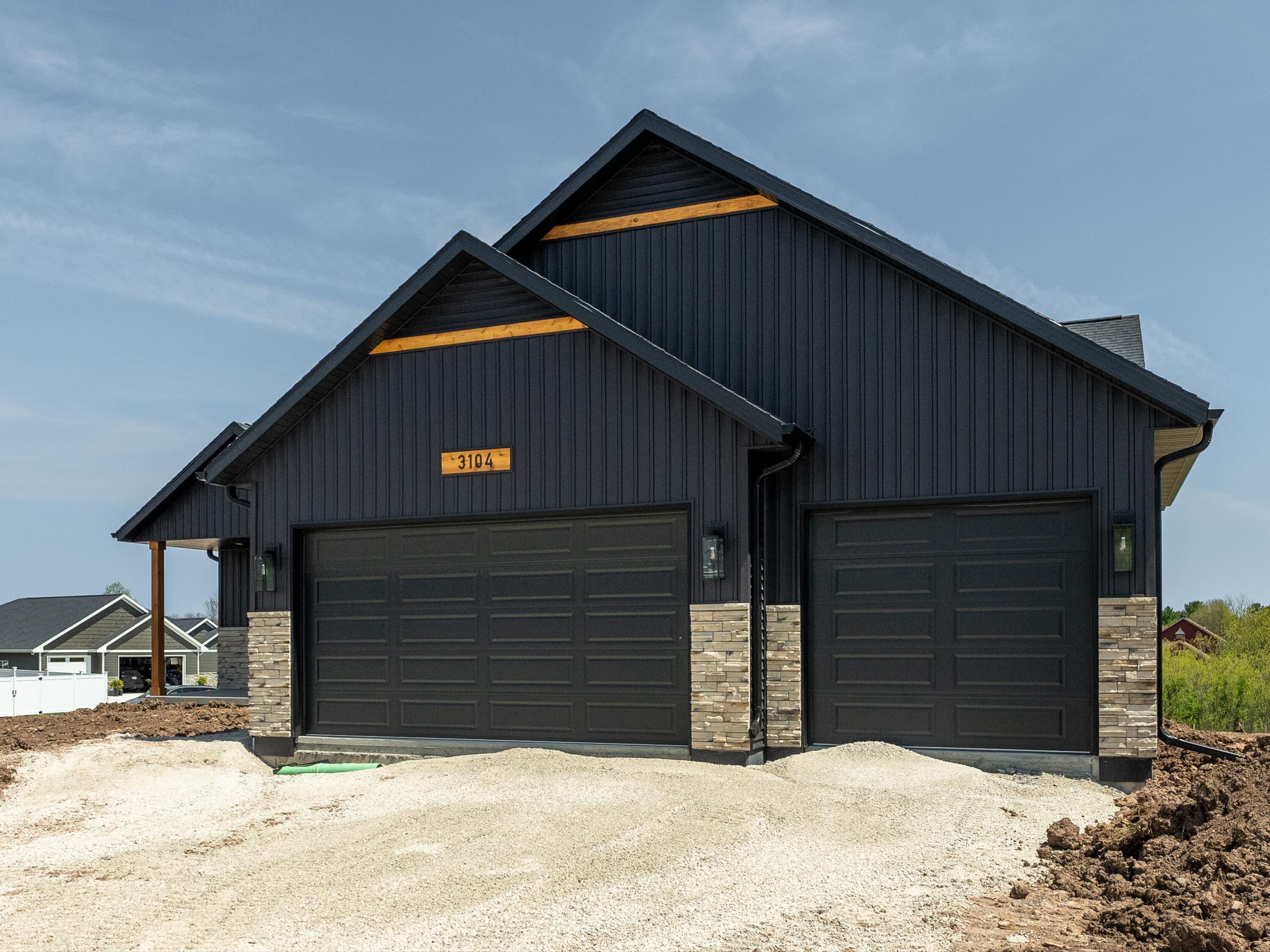 Two Rivers, Wisconsin 54241, United States, 3 Bedrooms Bedrooms, ,2 BathroomsBathrooms,Residential,Pending,44279