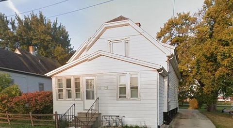 Photo of 7123 S Pennsylvania Ave, Oak Creek, WI 53154 (MLS # 1898673)