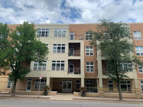 Photo of 1915 N Water St, Milwaukee, WI 53202 (MLS # 1807943)