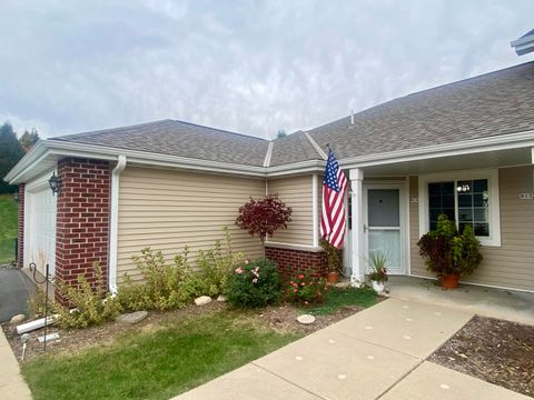 Photo of 811 Cumberland Ln, Port Washington, WI 53074 (MLS # 1896993)