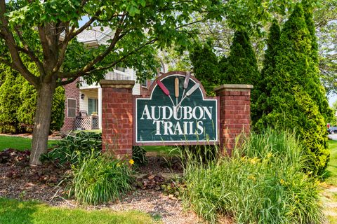 Photo of 1994 Parknoll Ln, Port Washington, WI 53074 (MLS # 1880557)