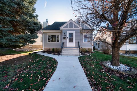Photo of 1405 Marshall Ave, South Milwaukee, WI 53172 (MLS # 1900405)