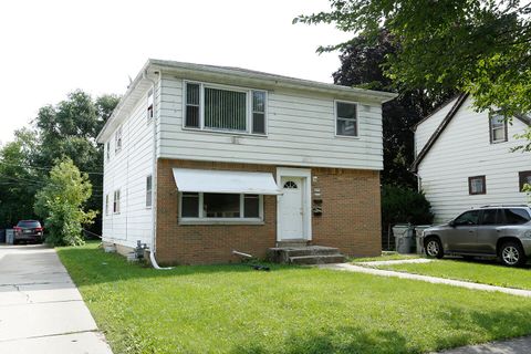 Photo of 4722 N 49th St, Milwaukee, WI 53218 (MLS # 1809492)