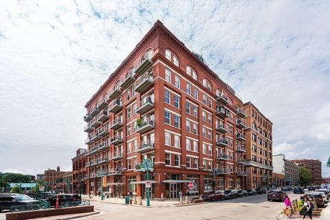 Photo of 191 N Broadway -, Milwaukee, WI 53202 (MLS # 1815478)