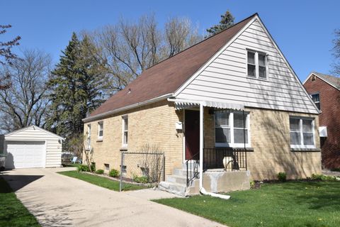 Photo of 3877 N 87th St, Milwaukee, WI 53222 (MLS # 1871193)