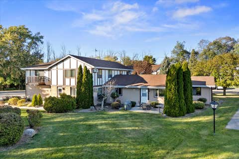 Photo of N91W7049 Evergreen Ct, Cedarburg, WI 53012 (MLS # 1896714)
