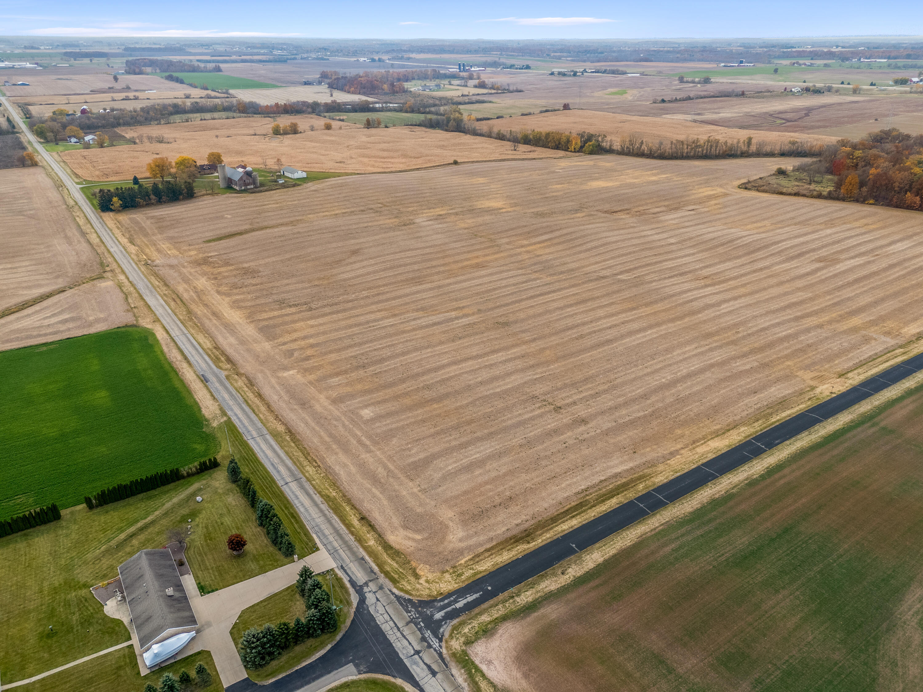 Fredonia, Wisconsin 53004, United States, 6 Bedrooms Bedrooms, ,2 BathroomsBathrooms,Residential,Pending,37626