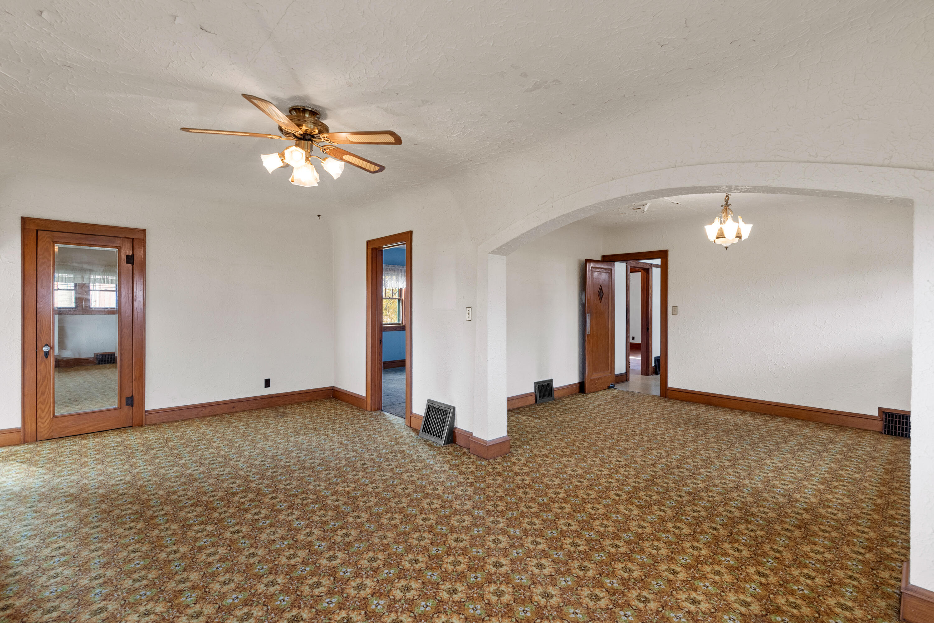 Fredonia, Wisconsin 53004, United States, 6 Bedrooms Bedrooms, ,2 BathroomsBathrooms,Residential,Pending,37626