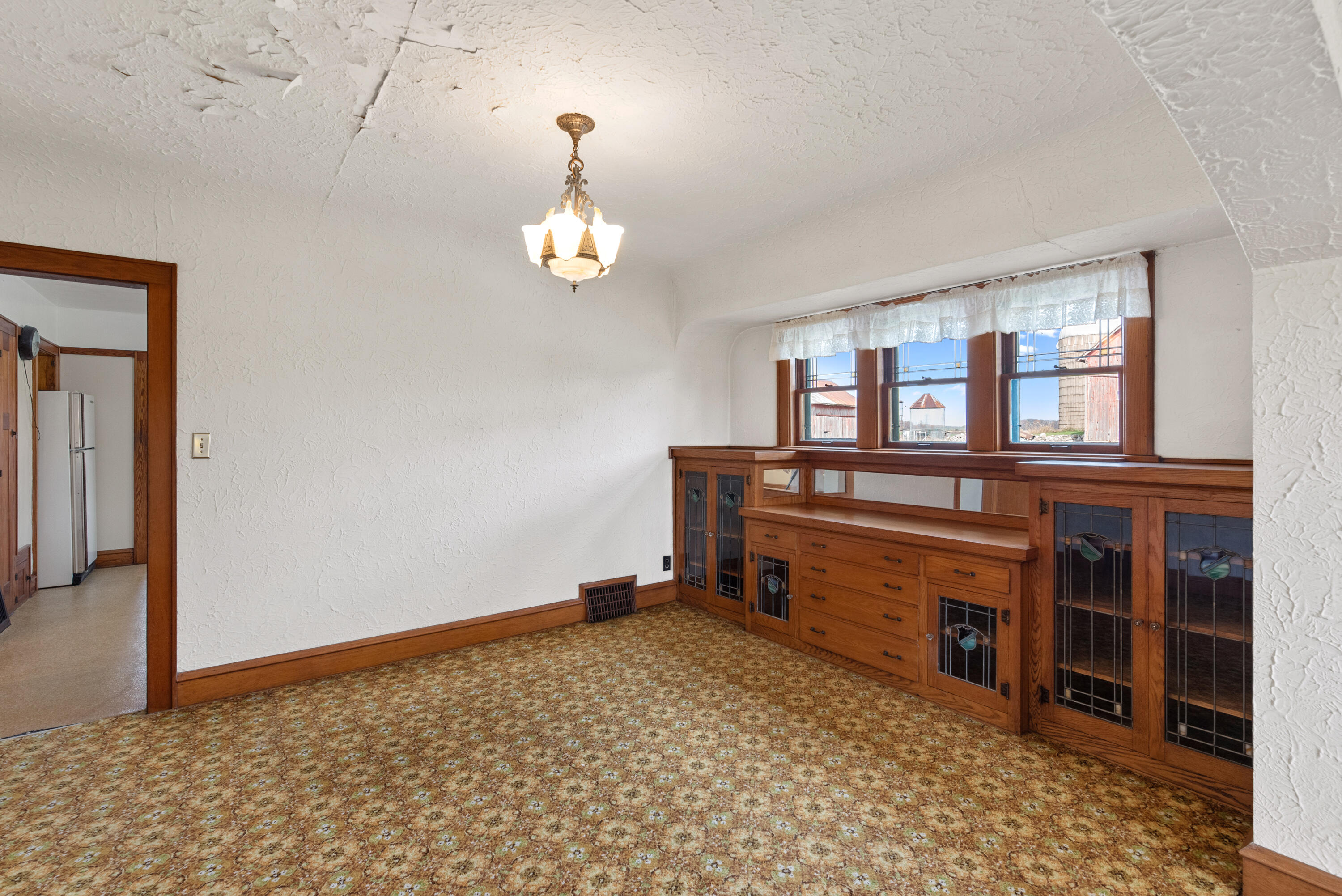 Fredonia, Wisconsin 53004, United States, 6 Bedrooms Bedrooms, ,2 BathroomsBathrooms,Residential,Pending,37626