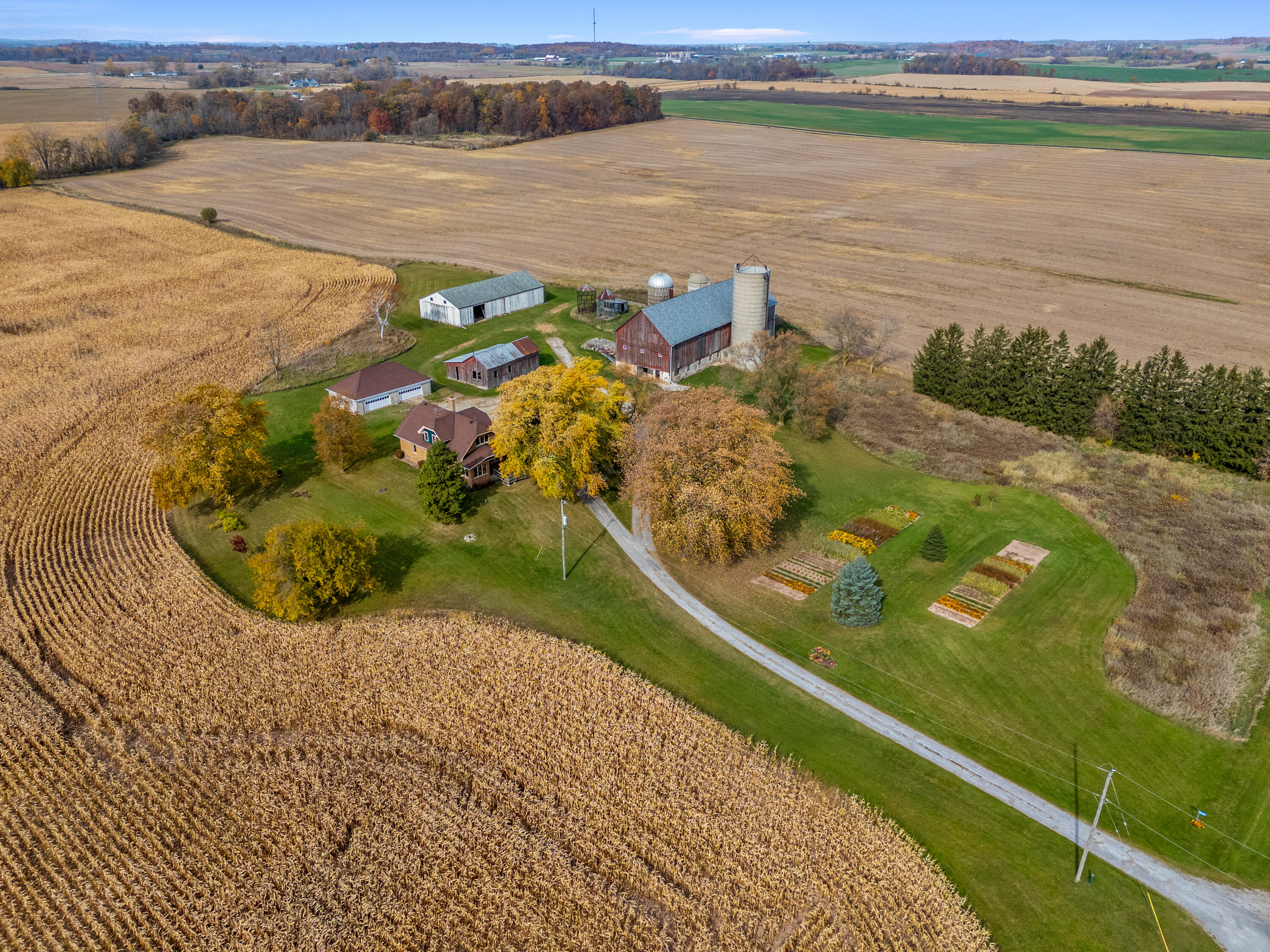 Fredonia, Wisconsin 53004, United States, 6 Bedrooms Bedrooms, ,2 BathroomsBathrooms,Residential,Pending,37626