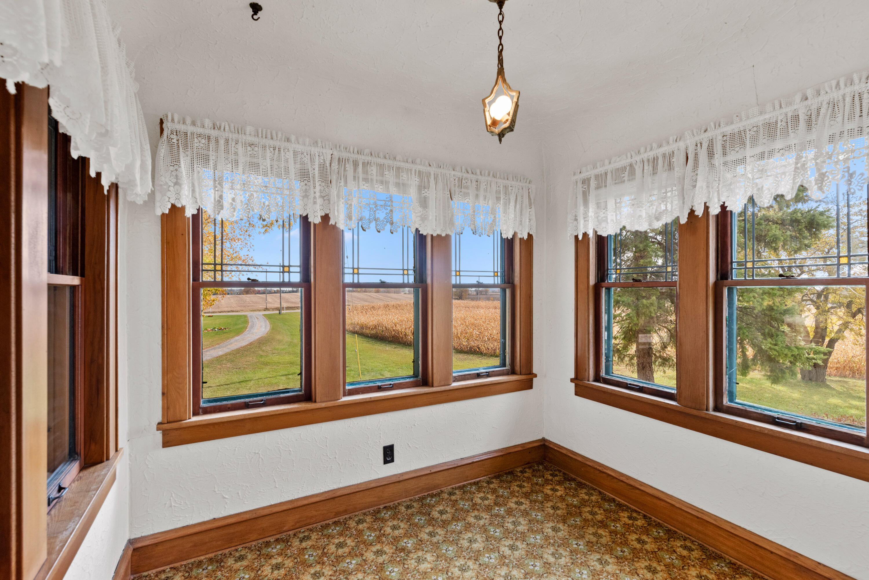 Fredonia, Wisconsin 53004, United States, 6 Bedrooms Bedrooms, ,2 BathroomsBathrooms,Residential,Pending,37626