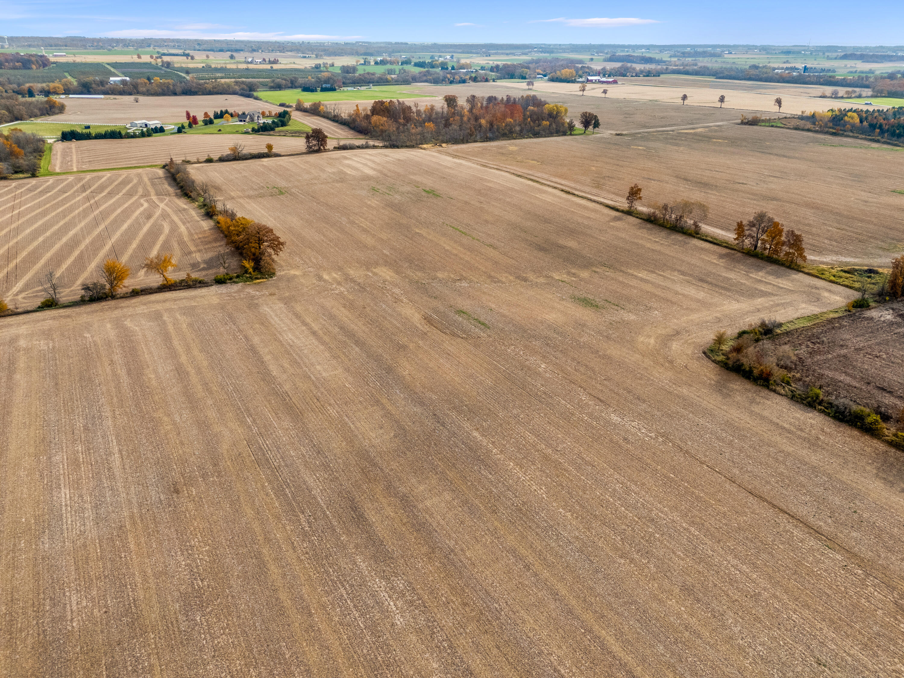 Fredonia, Wisconsin 53004, United States, 6 Bedrooms Bedrooms, ,2 BathroomsBathrooms,Residential,Pending,37626