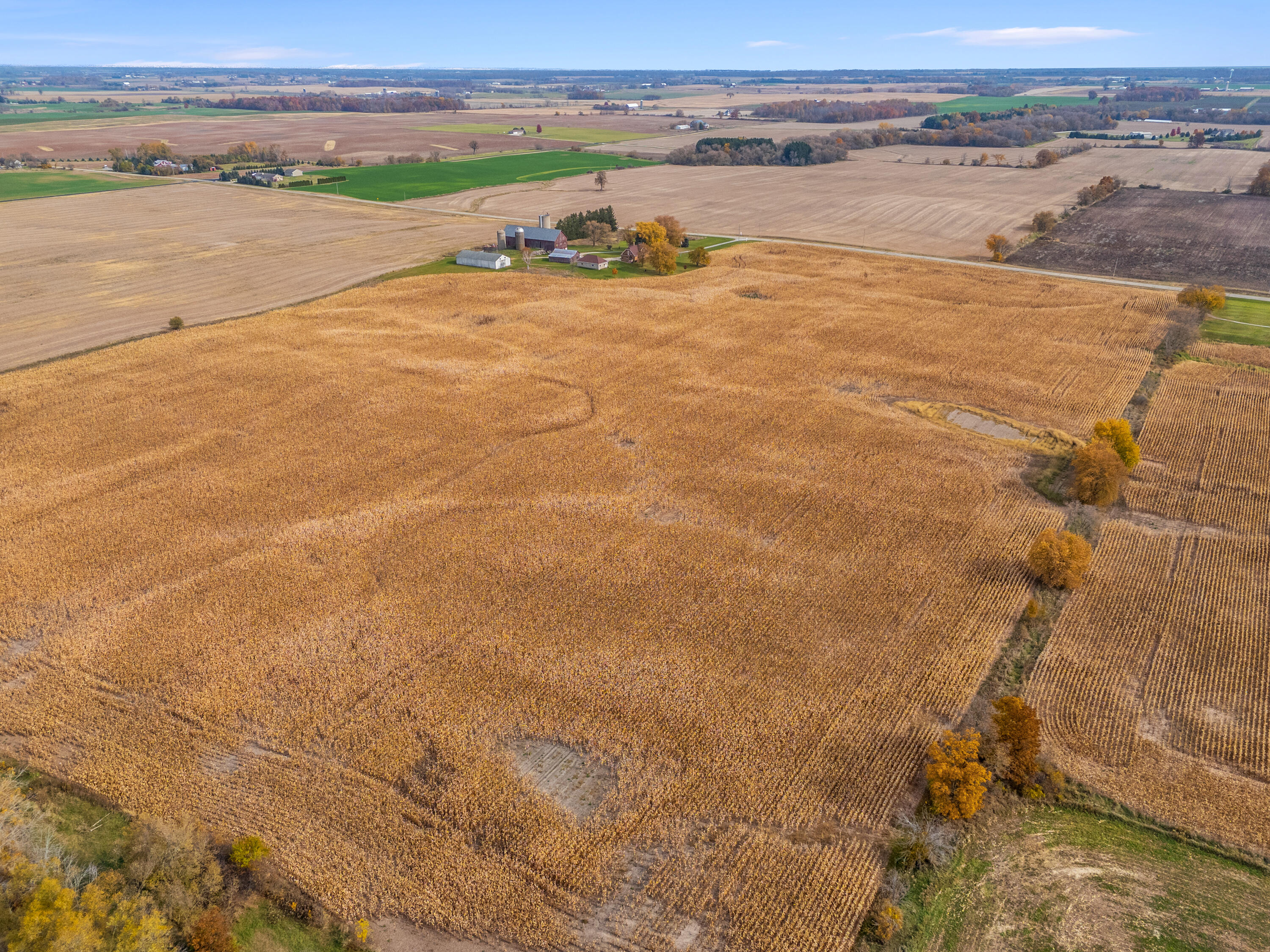 Fredonia, Wisconsin 53004, United States, 6 Bedrooms Bedrooms, ,2 BathroomsBathrooms,Residential,Pending,37626