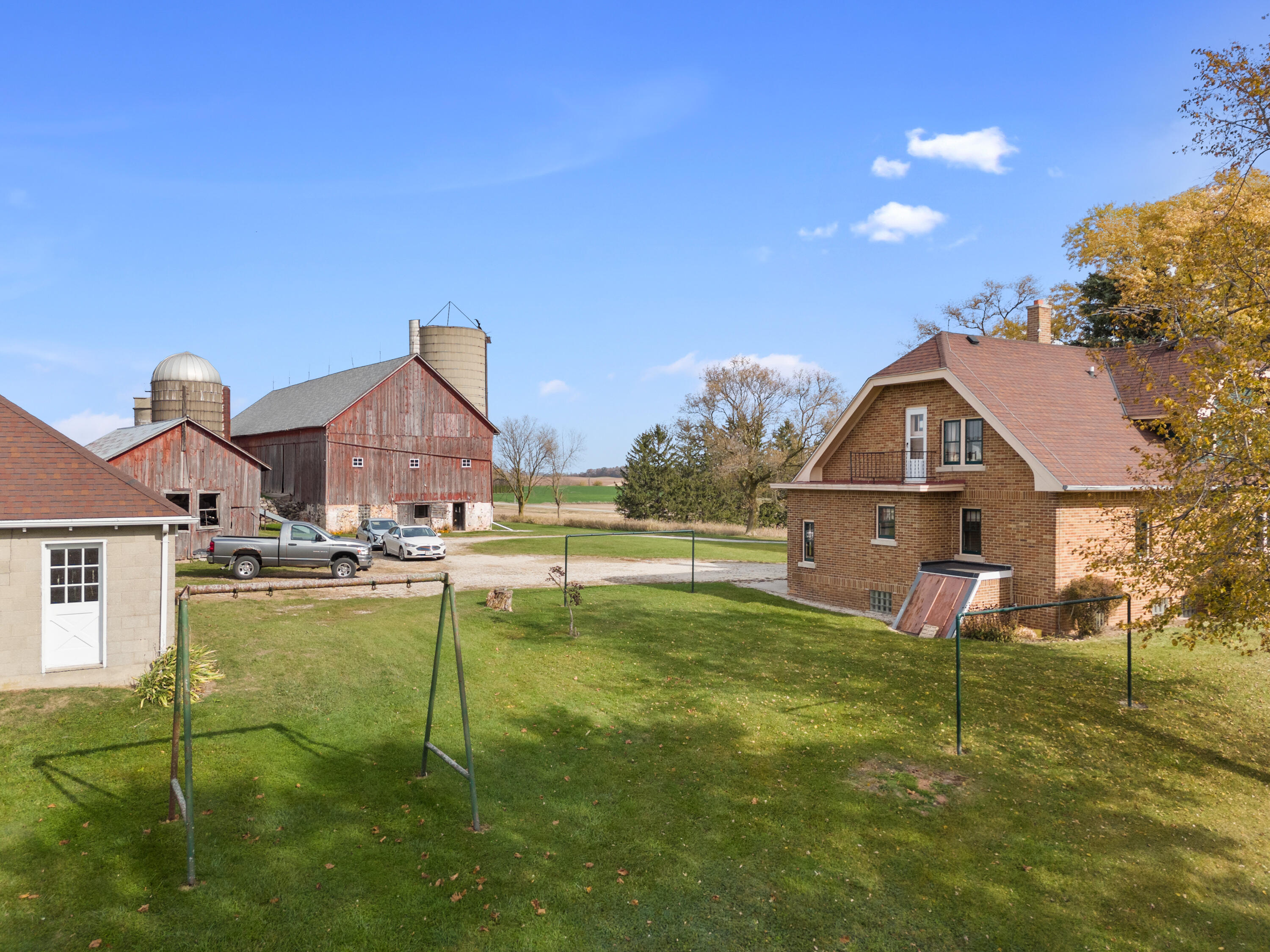 Fredonia, Wisconsin 53004, United States, 6 Bedrooms Bedrooms, ,2 BathroomsBathrooms,Residential,Pending,37626