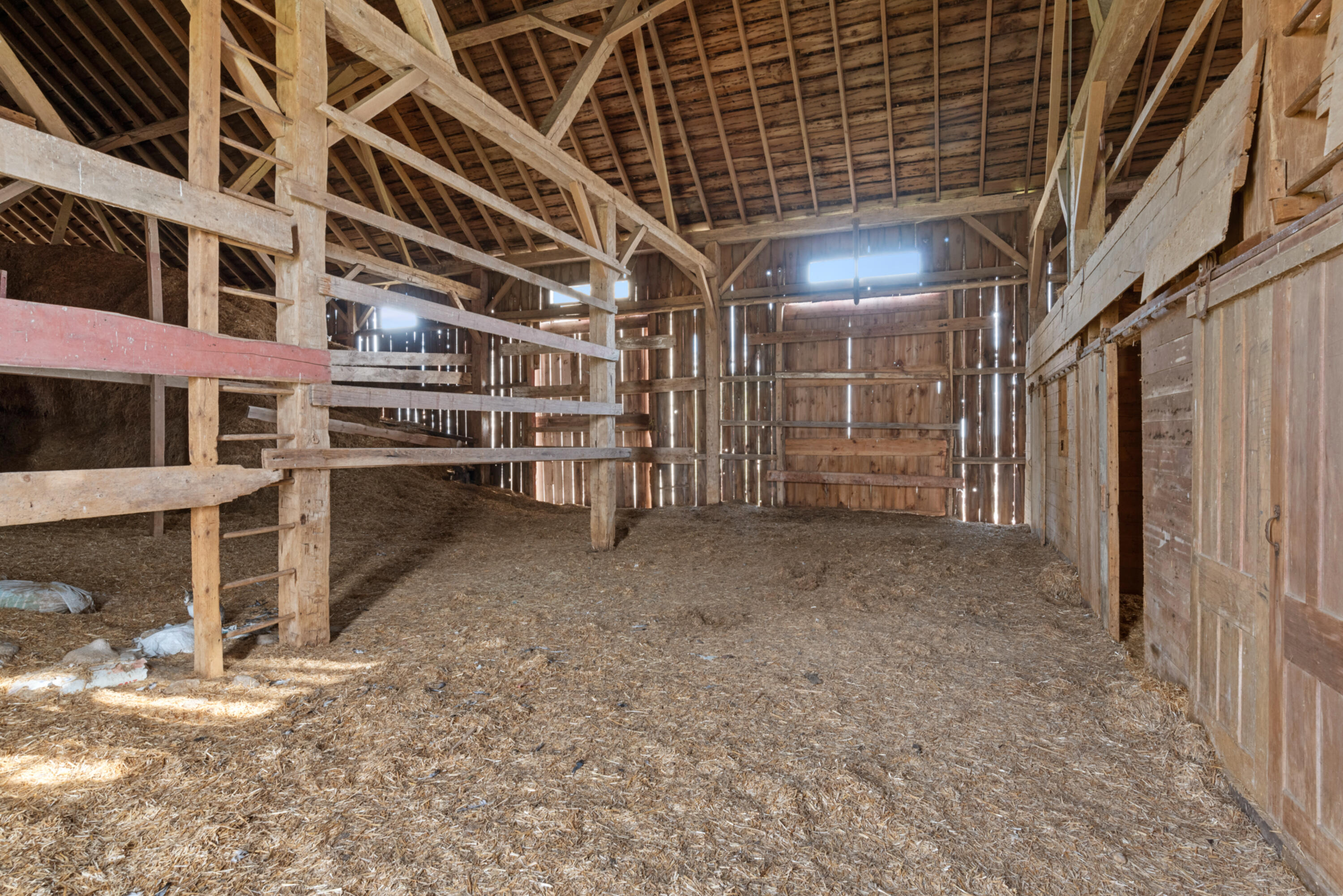 Fredonia, Wisconsin 53004, United States, 6 Bedrooms Bedrooms, ,2 BathroomsBathrooms,Residential,Pending,37626