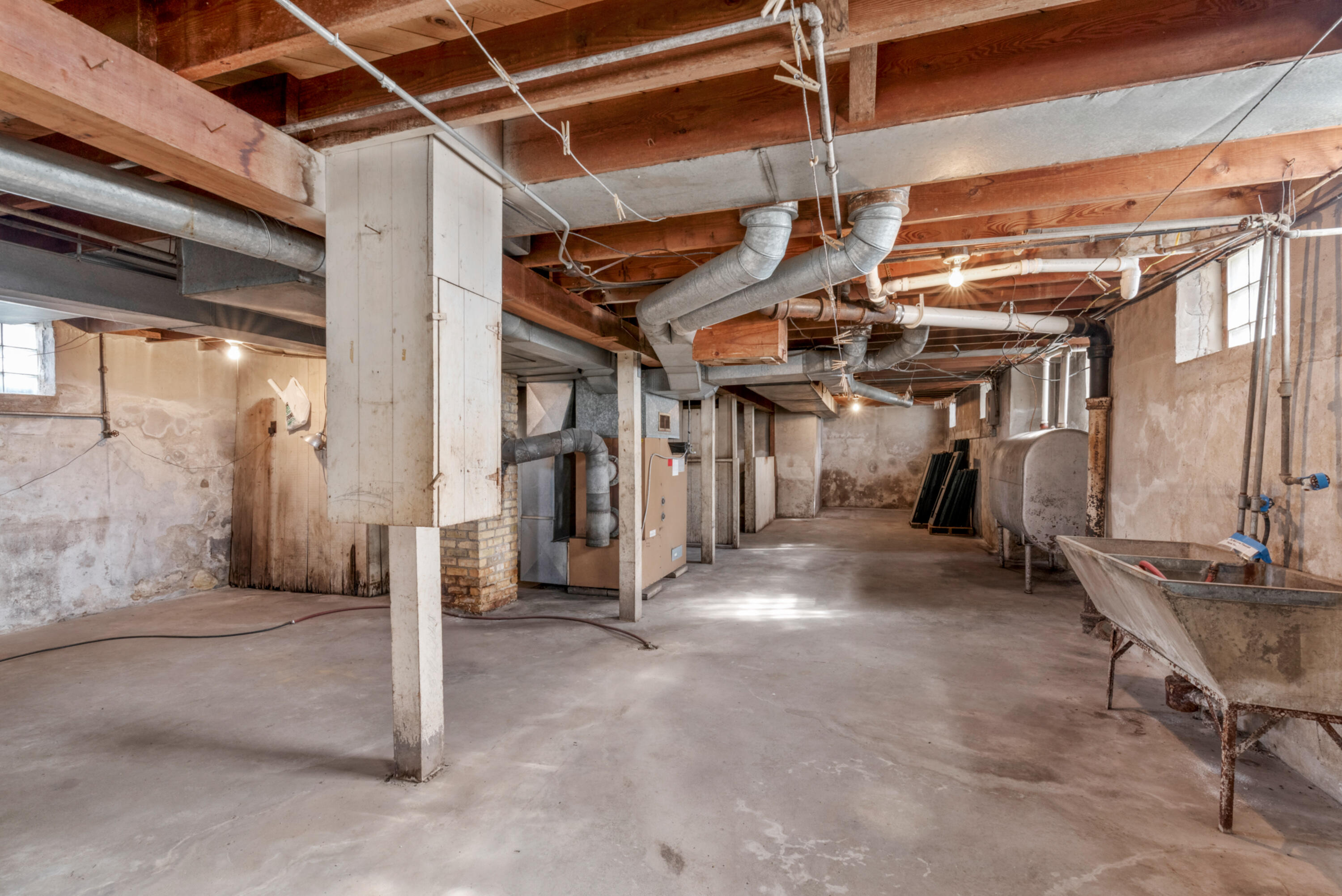 Fredonia, Wisconsin 53004, United States, 6 Bedrooms Bedrooms, ,2 BathroomsBathrooms,Residential,Pending,37626