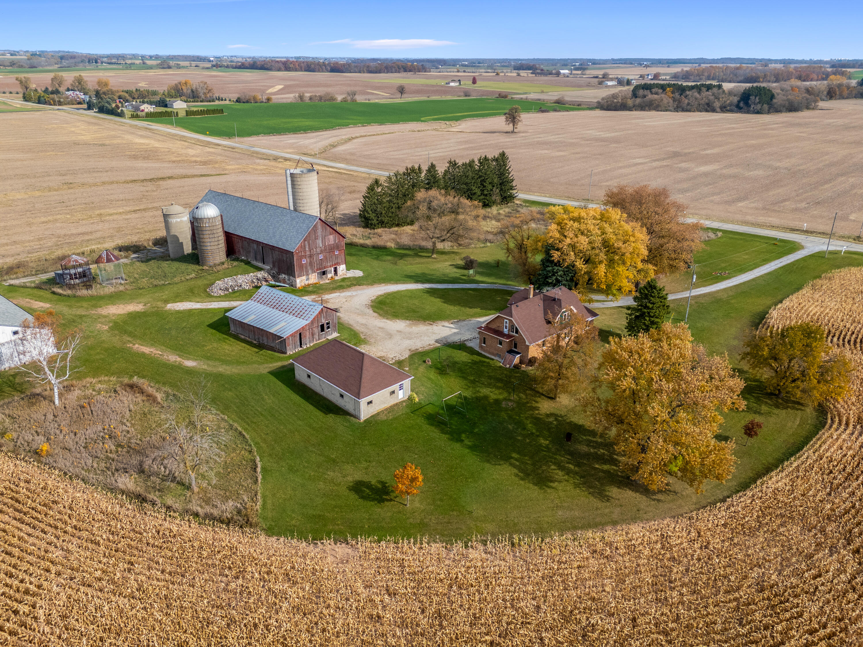 Fredonia, Wisconsin 53004, United States, 6 Bedrooms Bedrooms, ,2 BathroomsBathrooms,Residential,Pending,37626