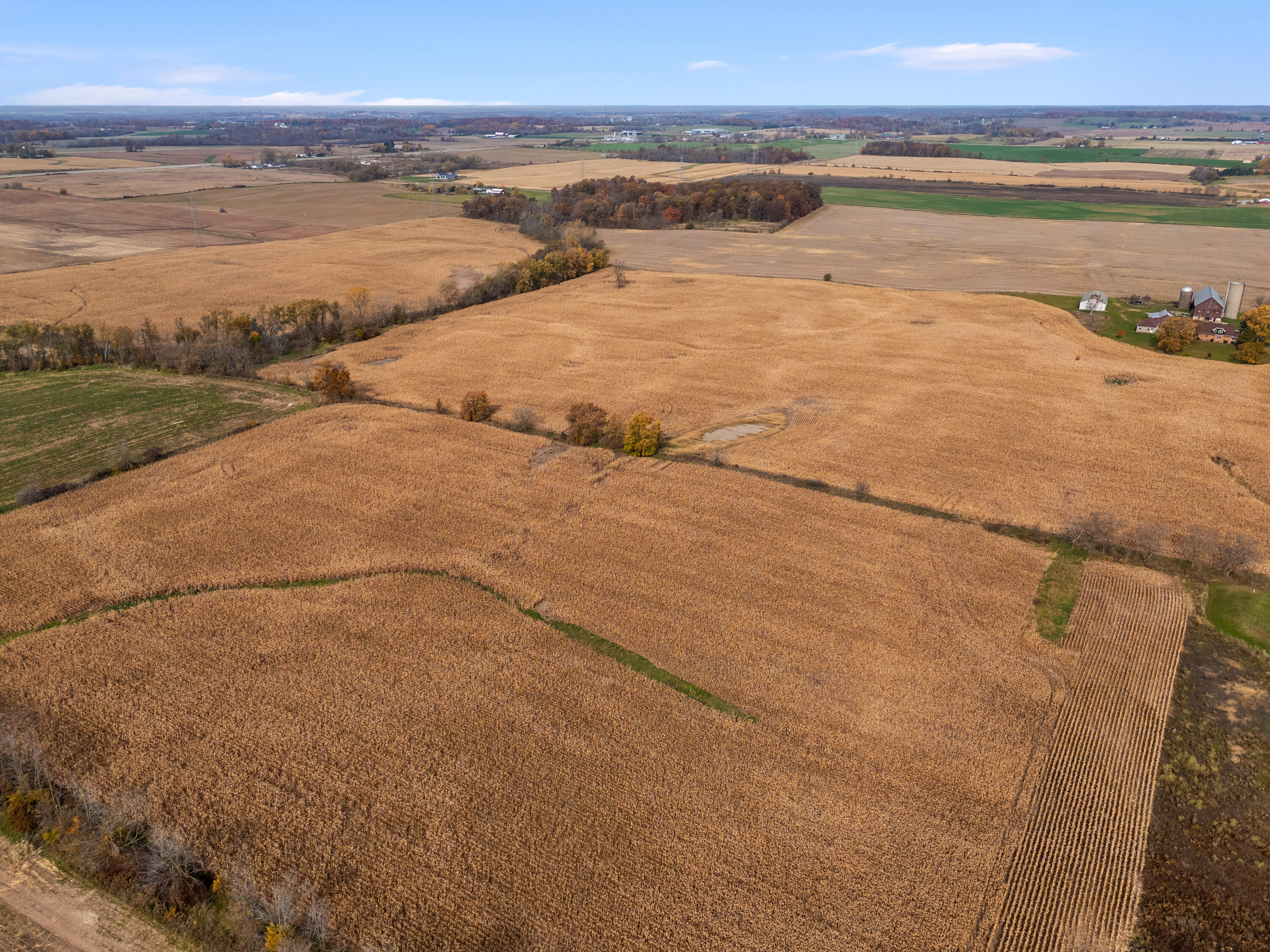 Fredonia, Wisconsin 53004, United States, 6 Bedrooms Bedrooms, ,2 BathroomsBathrooms,Residential,Pending,37626