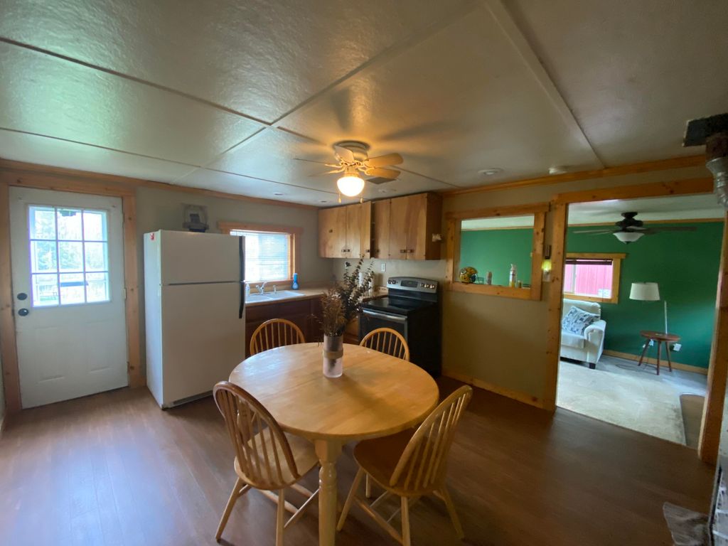 W5921 Raven Rd, Wausaukee, WI Single Family Home Property Listing