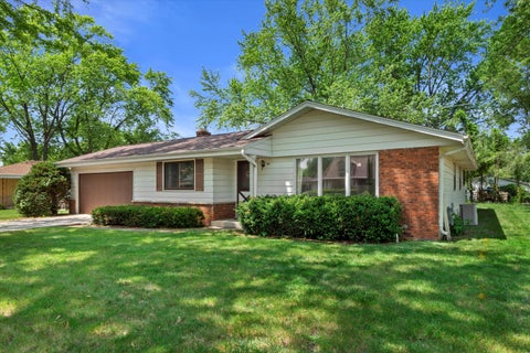 Photo of 1800 Manistique Ave, South Milwaukee, WI 53172 (MLS # 1881298)