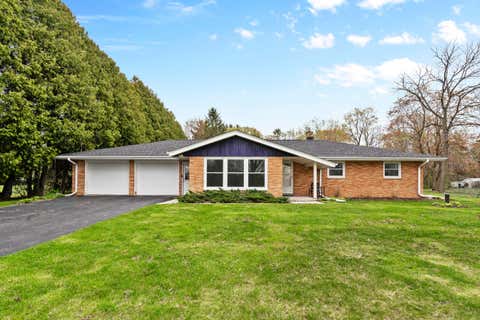 Photo of 1362 Horns Corners Rd, Cedarburg, WI 53012 (MLS # 1873051)