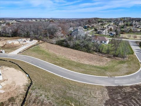 Photo of W275N6232 Serenity Dr, Merton, WI 53056 (MLS # 1756498)