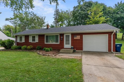 Photo of 1037 W Larabee St, Port Washington, WI 53074 (MLS # 1847464)