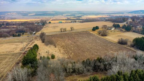 Photo of Lt1 Wern Way, Genesee, WI 53189 (MLS # 1783526)