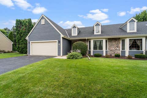 Photo of W52N129 Pioneer Ct, Cedarburg, WI 53012 (MLS # 1884660)
