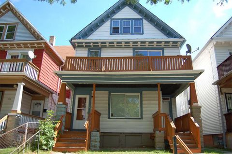 Photo of 3416 N Richards St, Milwaukee, WI 53212 (MLS # 1884414)
