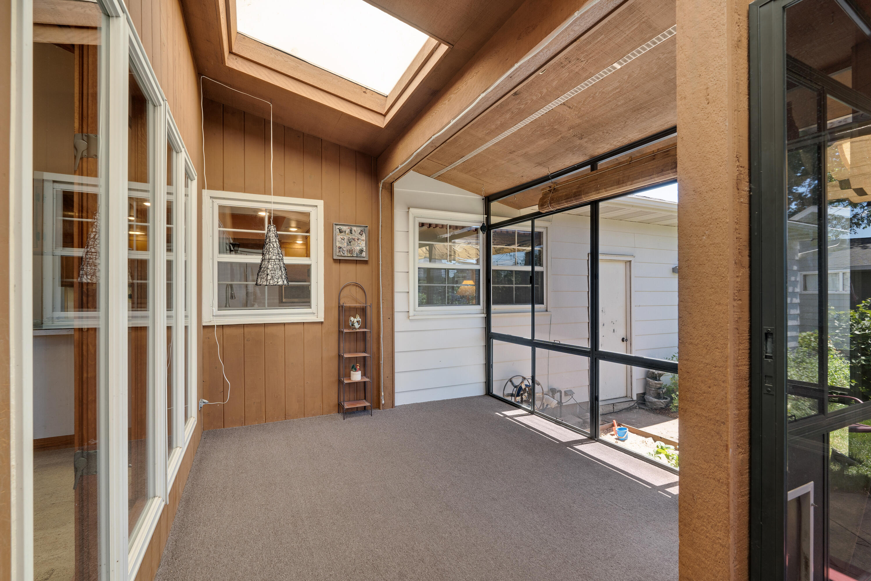 La Crosse, Wisconsin 54601, United States, 5 Bedrooms Bedrooms, ,4 BathroomsBathrooms,Residential,Pending,53778