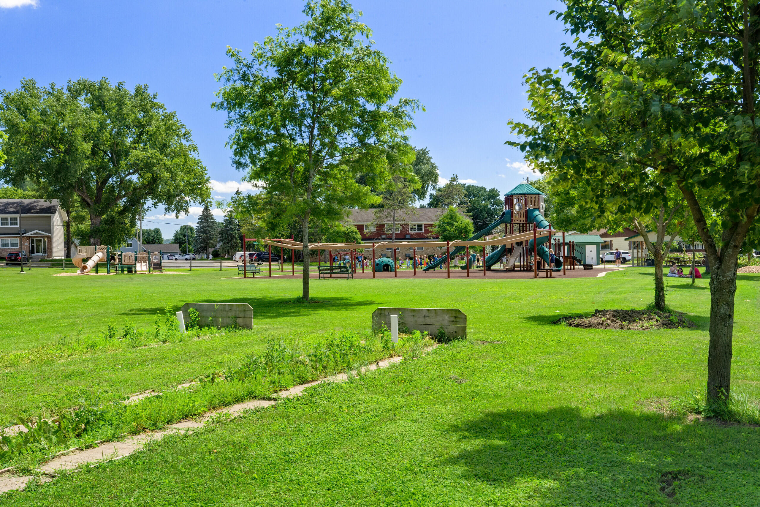 La Crosse, Wisconsin 54601, United States, 5 Bedrooms Bedrooms, ,4 BathroomsBathrooms,Residential,Pending,53778