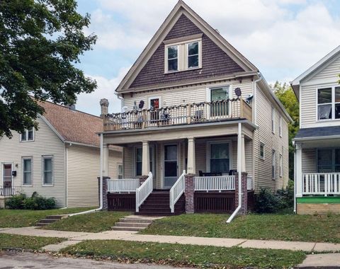 Photo of 2931 Dr William Finlayson St, Milwaukee, WI 53212 (MLS # 1893033)