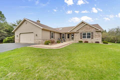 Photo of 2443 Dove Ct, Cedarburg, WI 53012 (MLS # 1872717)