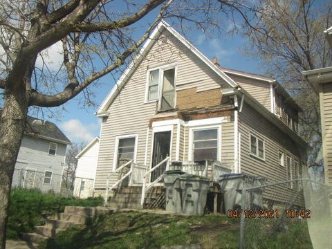 Photo of 626 W Burleigh St, Milwaukee, WI 53212 (MLS # 1831939)