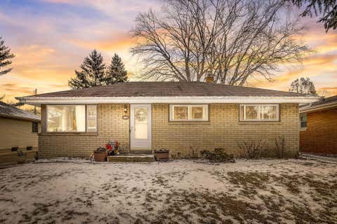 Photo of 123 Brookdale Dr, South Milwaukee, WI 53172 (MLS # 1866420)