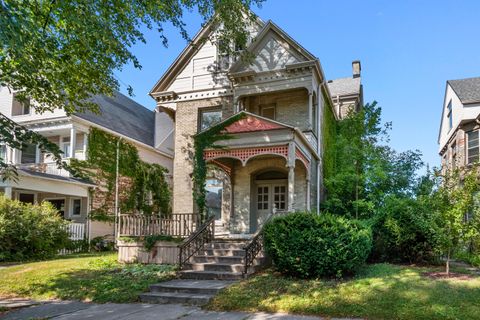 Photo of 2357 N 1st St, Milwaukee, WI 53212 (MLS # 1850441)