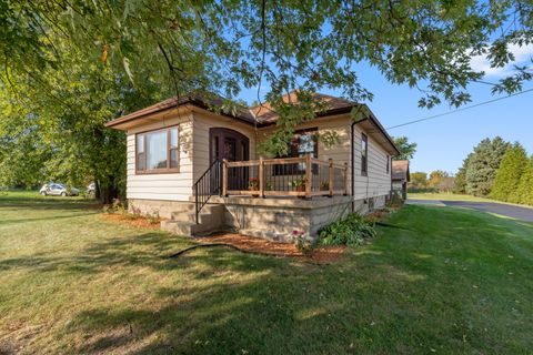 Photo of 6701 S Howell Ave, Oak Creek, WI 53154 (MLS # 1896214)