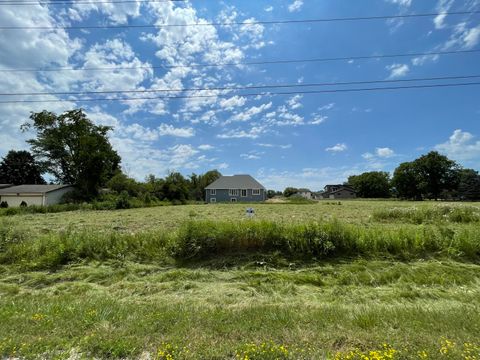 Photo of Lt6 Howard Ave, New Berlin, WI 53151 (MLS # 1730381)